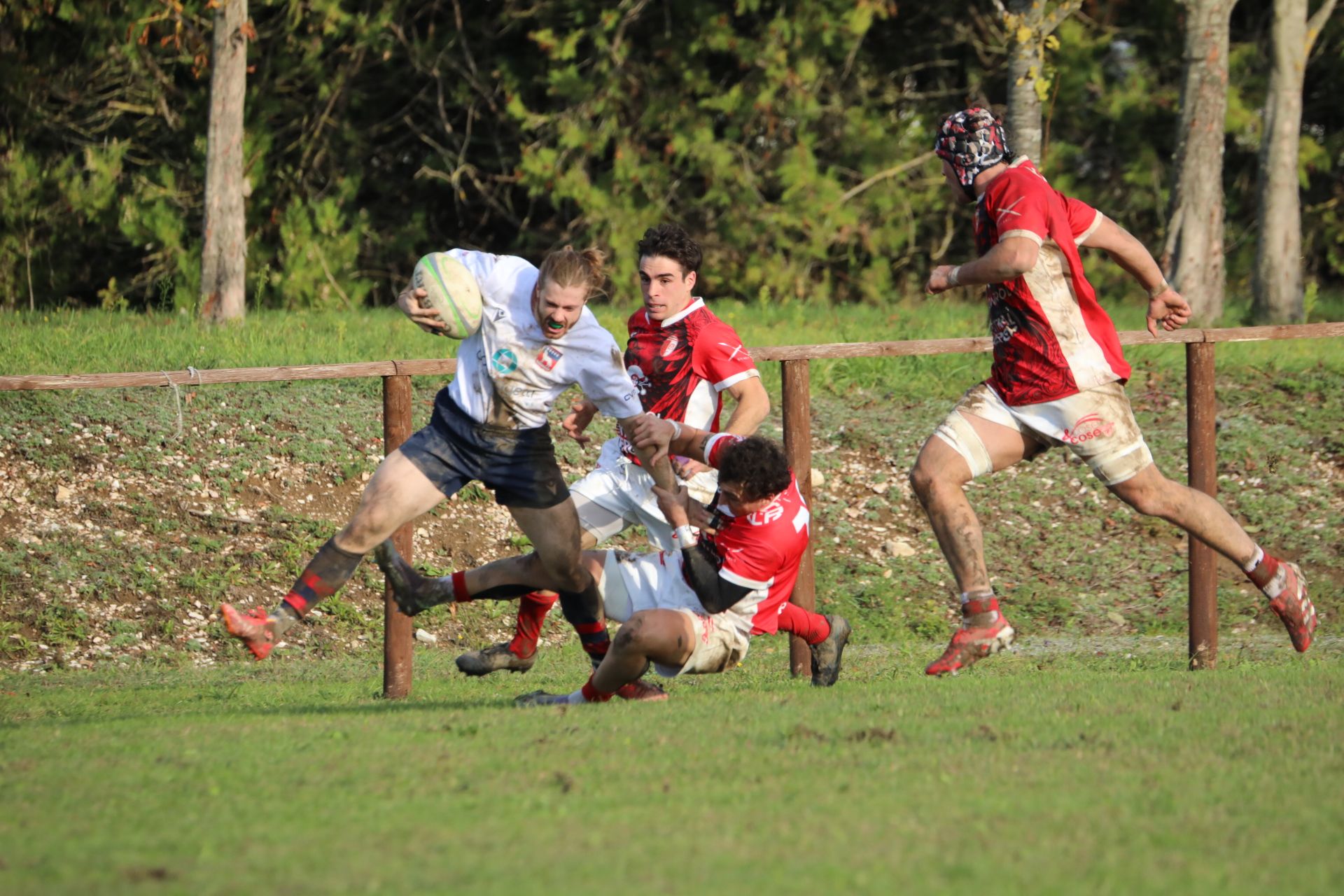 Rugby Gubbio, prima vittoria in Serie A: il derby con il Perugia finisce 42-15