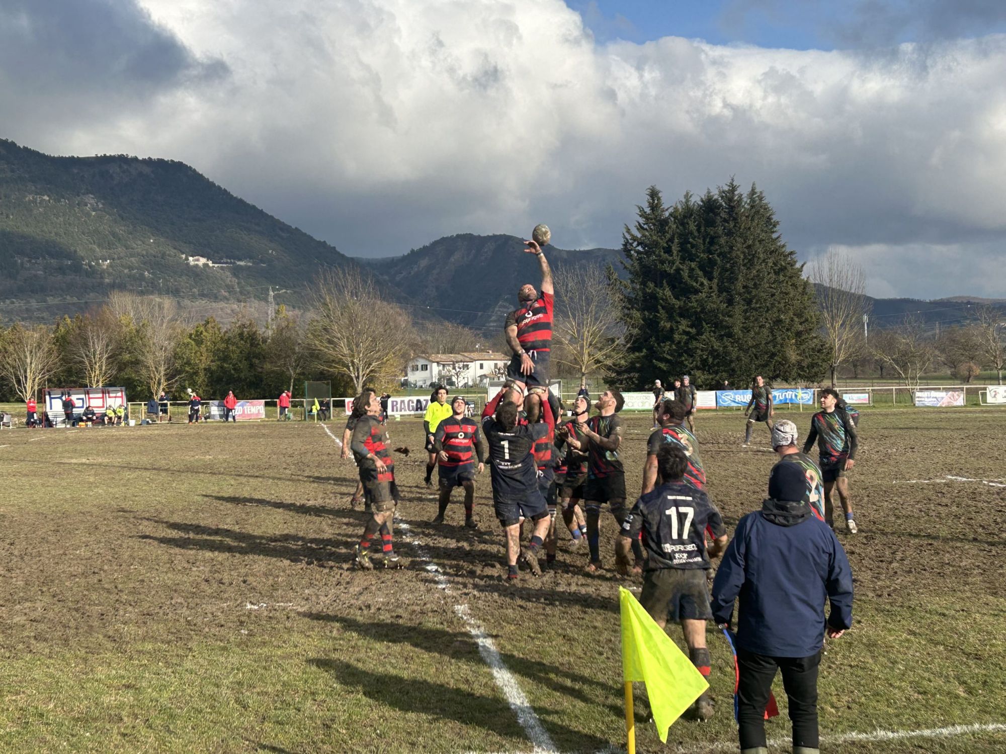 Rugby Gubbio: i lupi cedono solo alla fine, 22-12 in favore dei Lions Alto Lazio