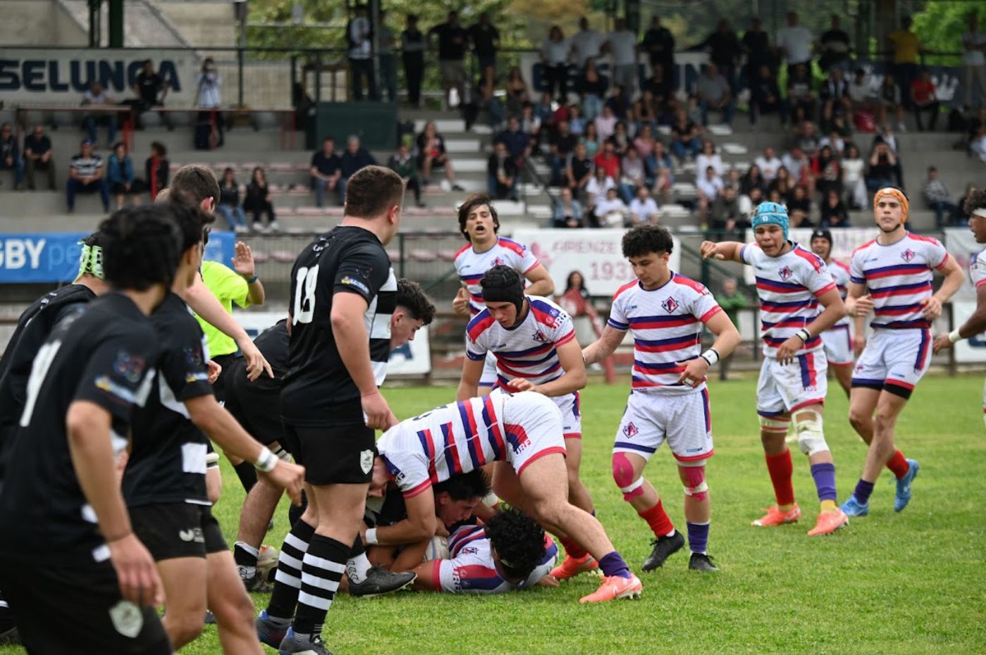 UNIONE RUGBY FIRENZE – Under 18: vittoria nel derby con il Prato e conquista del terzo posto nel campionato Titolo