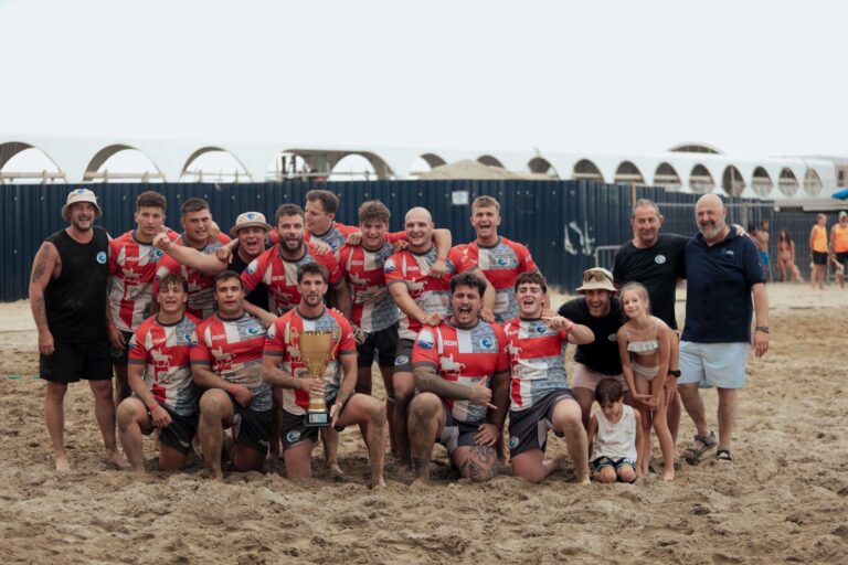 Trofeo Italiano Beach Rugby 2026: a Lignano Sabbiadoro trionfano The Fox (femminile) e Padova Beach (maschile)
